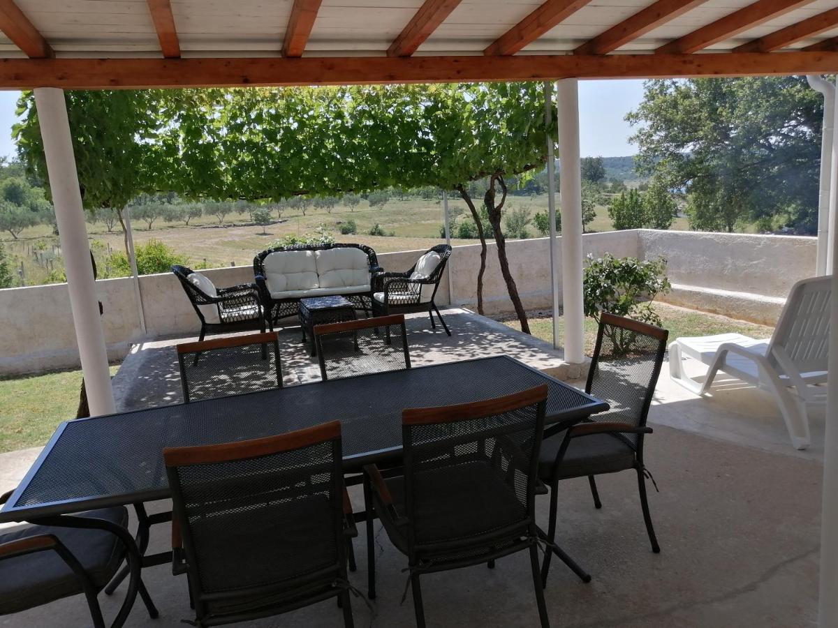 Holiday House Tunjarice Obrovac Exterior foto