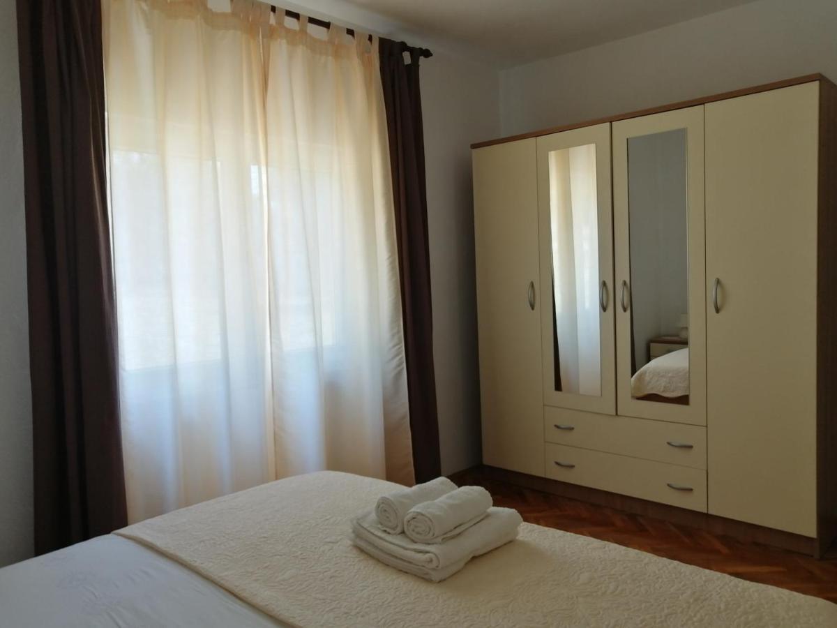 Holiday House Tunjarice Obrovac Exterior foto